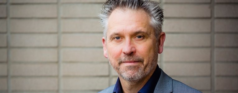 Commandeer Je Hond En Blaf Zelf